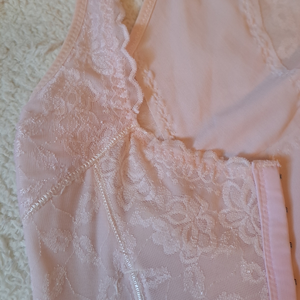 Pink corset - Picture 3 of 4